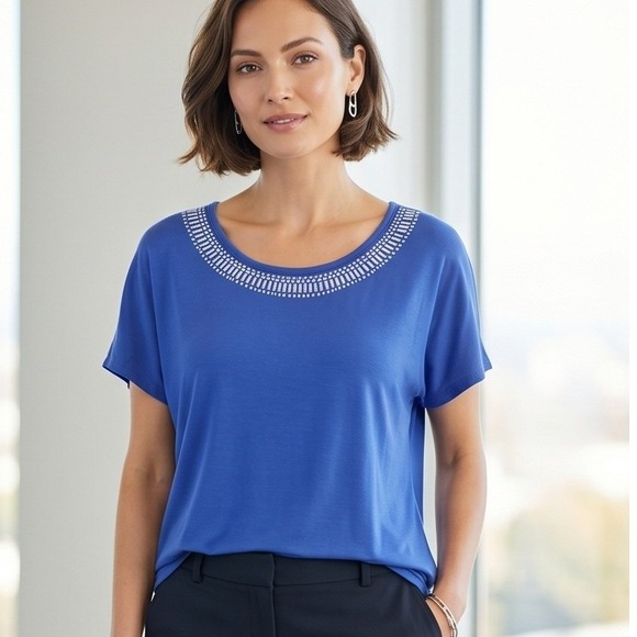 Jaclyn Smith Tops - Jaclyn Smith Womens XL Blue Embellished Scoop Neck Short Sleeve Knit Top